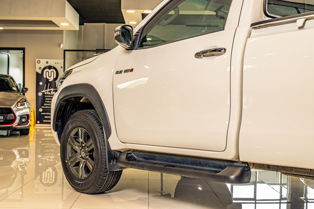 TOYOTA HILUX HILUX 2.8 GD-6 RAIDER 4X4 A/T P/U S/C - 5