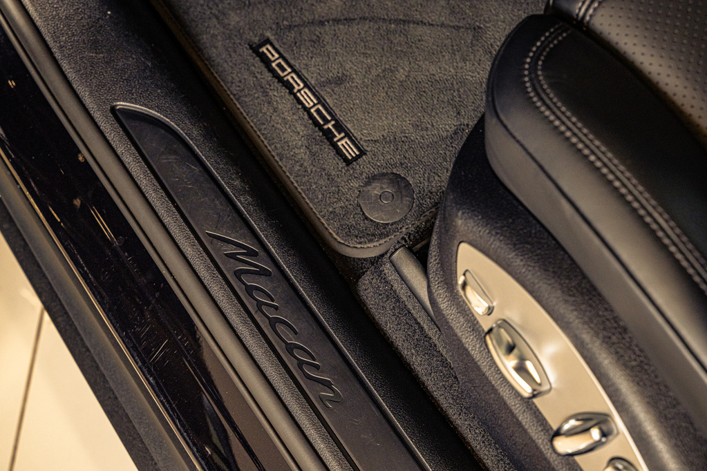 PORSCHE MACAN MACAN - 8