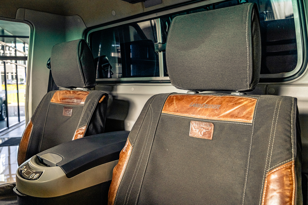 TOYOTA LAND CRUISER PICK UP LAND CRUISER 79 4.5D 70TH ED P/U S/C - 8