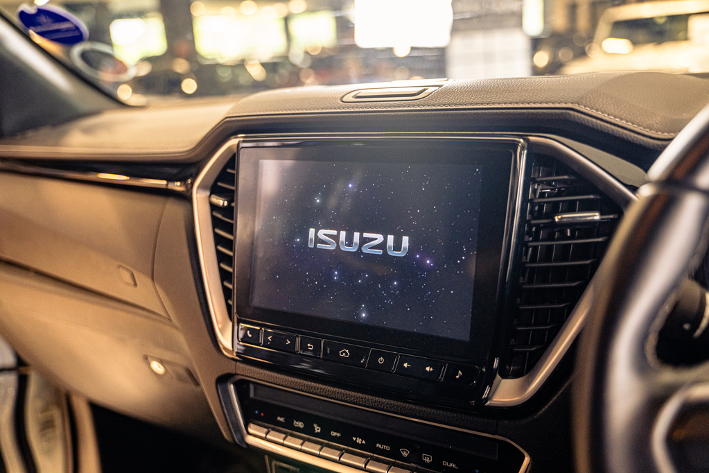 ISUZU D-MAX D-MAX 3.0 Ddi V-CROSS HR 4X4 A/T D/C P/U - 8