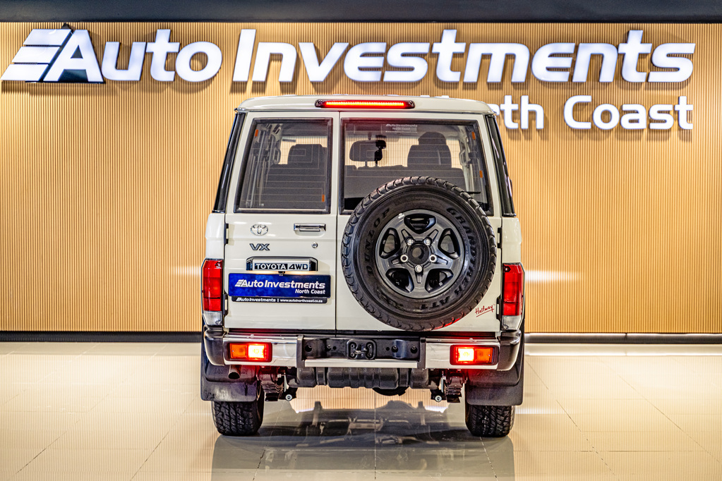 TOYOTA LAND CRUISER 70 LANDCRUISER 76 2.8 GD-6 VX S/W A/T