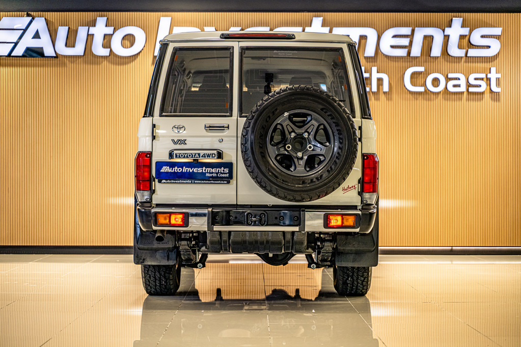 TOYOTA LAND CRUISER 70 LANDCRUISER 76 2.8 GD-6 VX S/W A/T