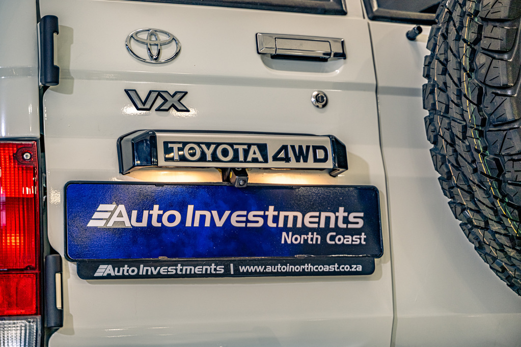 TOYOTA LAND CRUISER 70 LANDCRUISER 76 2.8 GD-6 VX S/W A/T