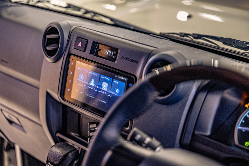 TOYOTA LAND CRUISER 70 LANDCRUISER 76 2.8 GD-6 VX S/W A/T