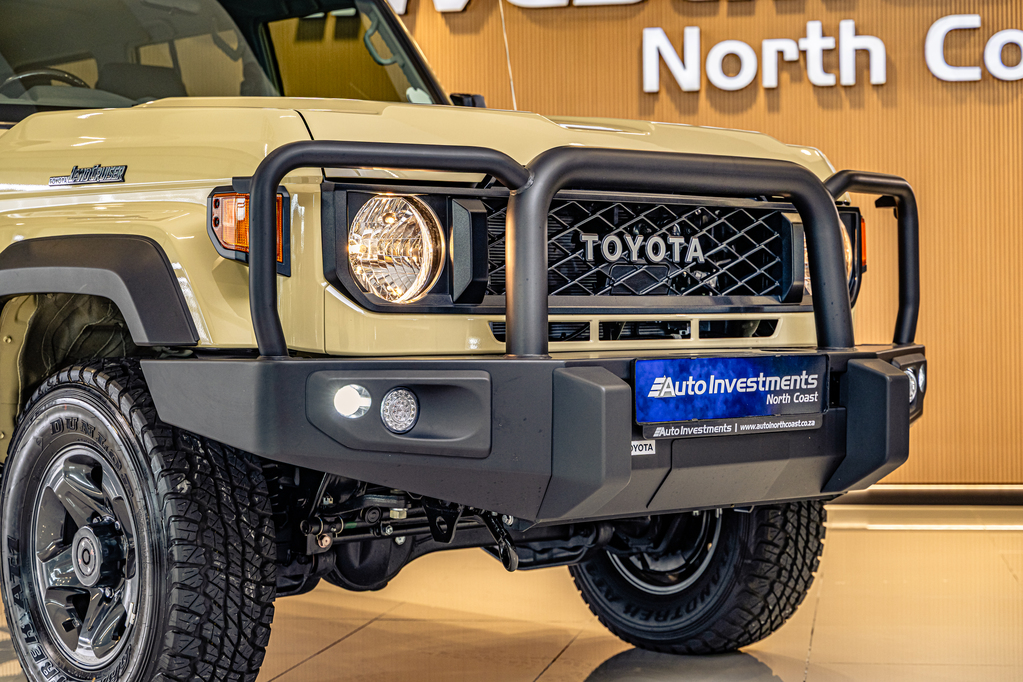 TOYOTA LANDCRUISER 70 LANDCRUISER 76 2.8 GD-6 VX S/W A/T - 2