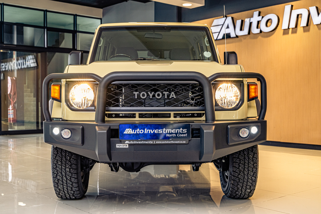 TOYOTA LANDCRUISER 70 LANDCRUISER 76 2.8 GD-6 VX S/W A/T - 3