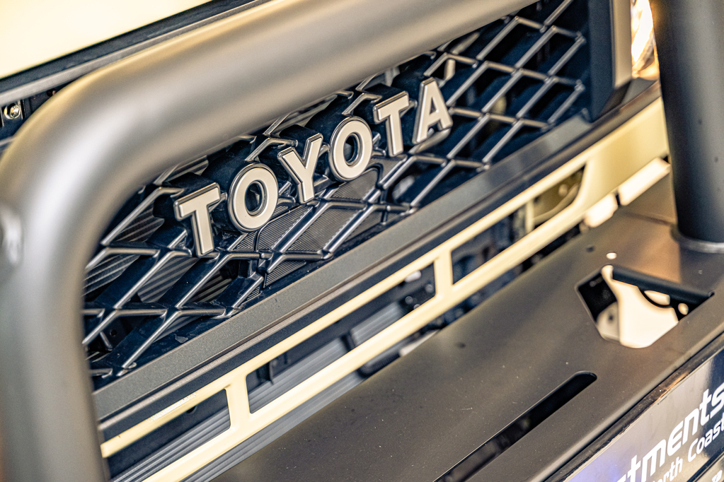 TOYOTA LANDCRUISER 70 LANDCRUISER 76 2.8 GD-6 VX S/W A/T - 4