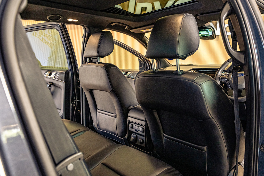 FORD EVEREST EVEREST 2.0D BI-TURBO LTD 4X4 A/T - 18