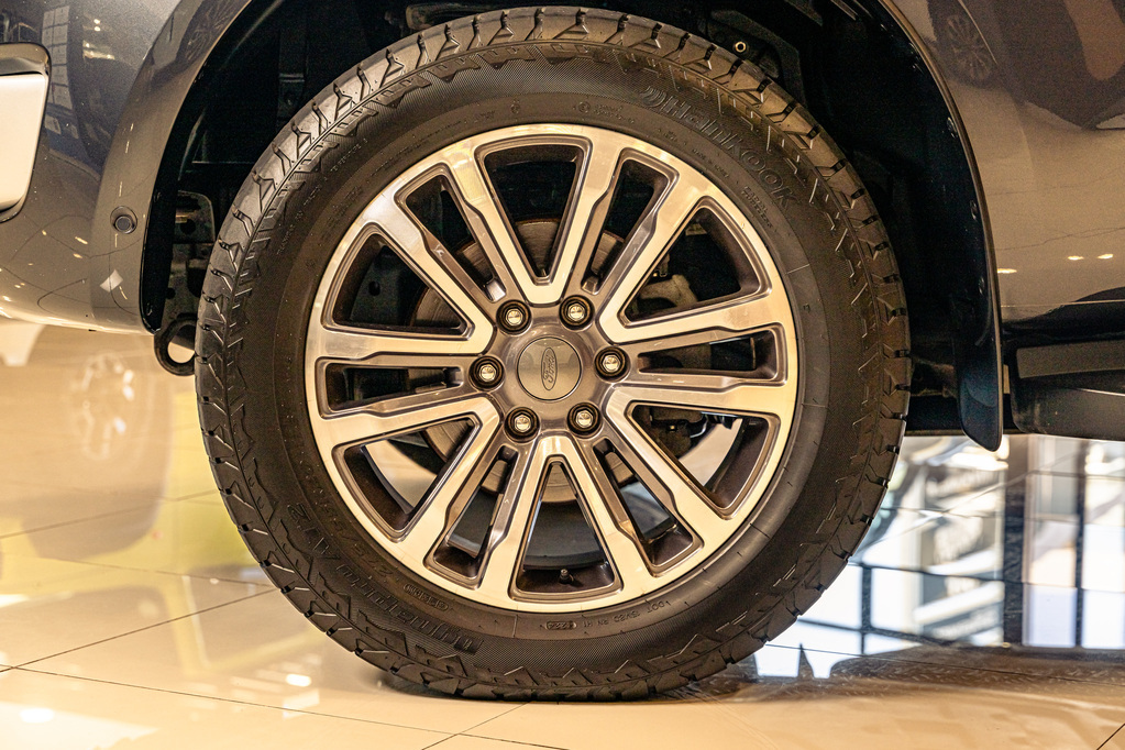 FORD EVEREST EVEREST 2.0D BI-TURBO LTD 4X4 A/T - 5