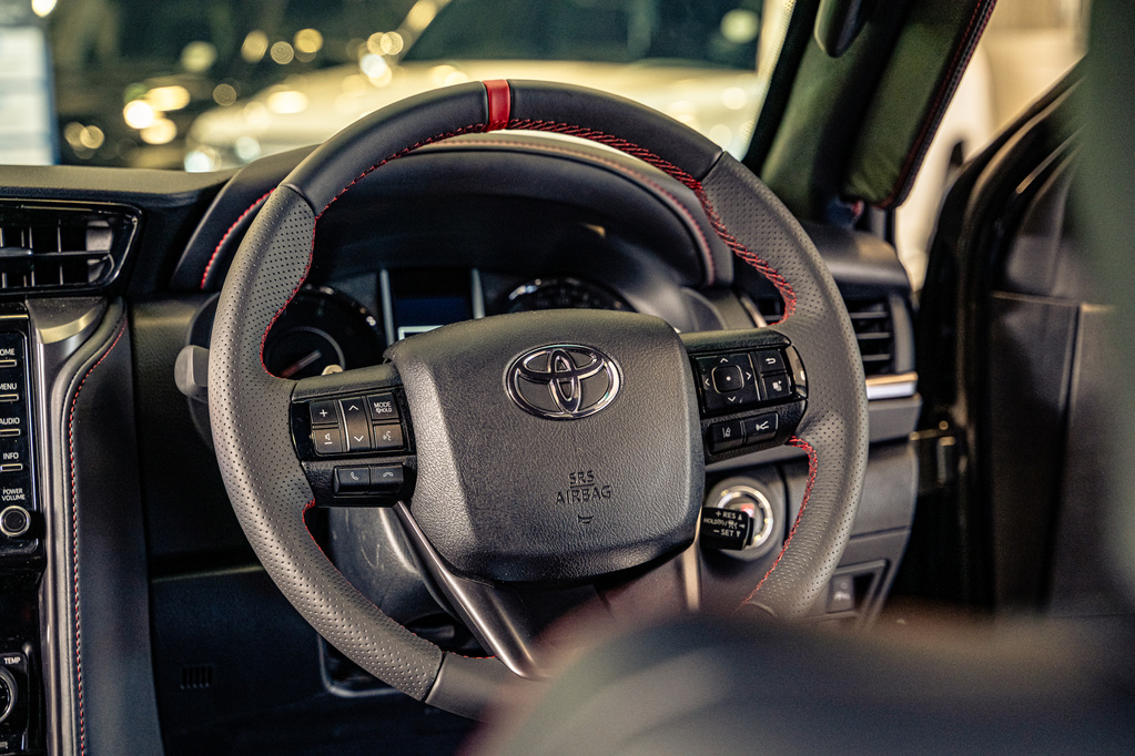 TOYOTA FORTUNER FORTUNER 2.8GD-6 4X4 GR-S A/T - 11