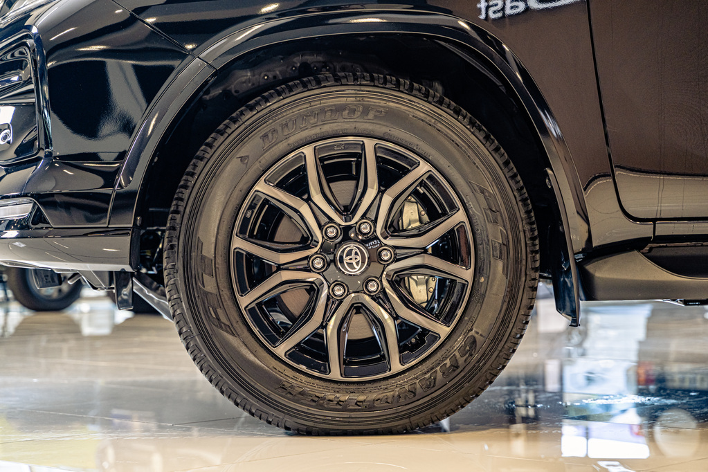 TOYOTA FORTUNER FORTUNER 2.8GD-6 4X4 GR-S A/T - 7