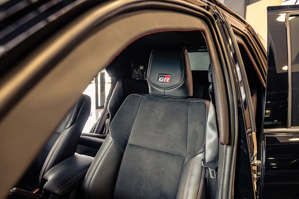 TOYOTA FORTUNER FORTUNER 2.8GD-6 4X4 GR-S A/T - 8