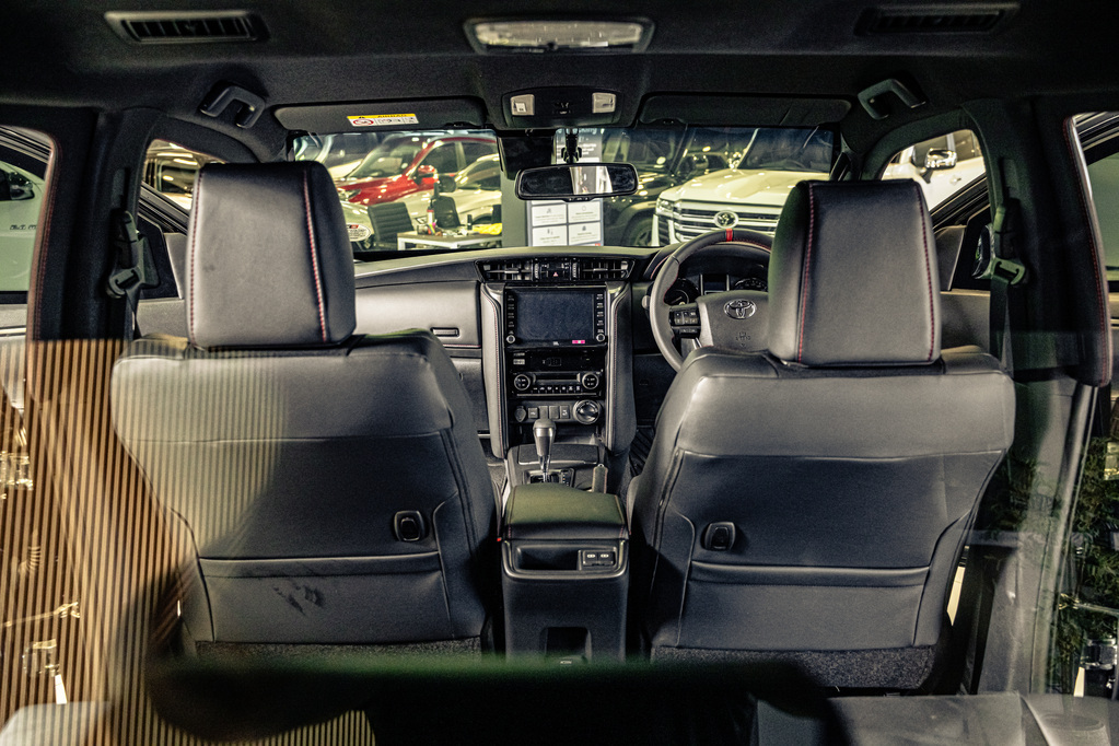 TOYOTA FORTUNER FORTUNER 2.8GD-6 4X4 GR-S A/T - 9