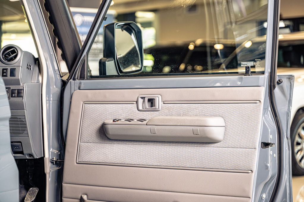 TOYOTA LAND CRUISER PICK UP LAND CRUISER 79 4.5D P/U D/C - 12