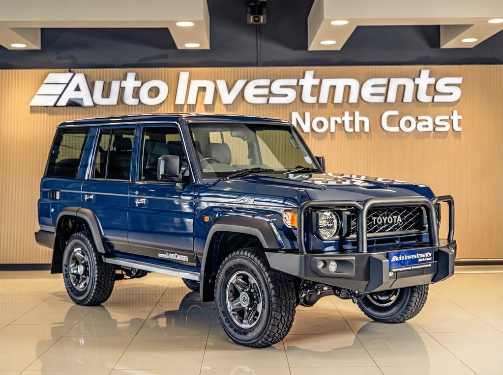 TOYOTA LAND CRUISER 70 LANDCRUISER 76 2.8 GD-6 VX S/W A/T - 1