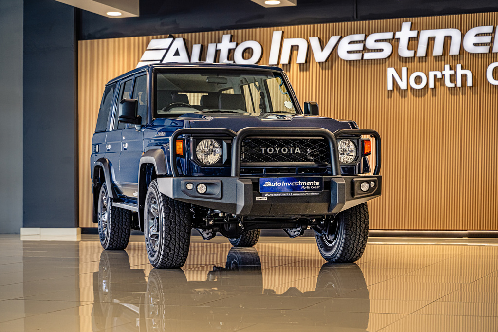 TOYOTA LAND CRUISER 70 LANDCRUISER 76 2.8 GD-6 VX S/W A/T - 3