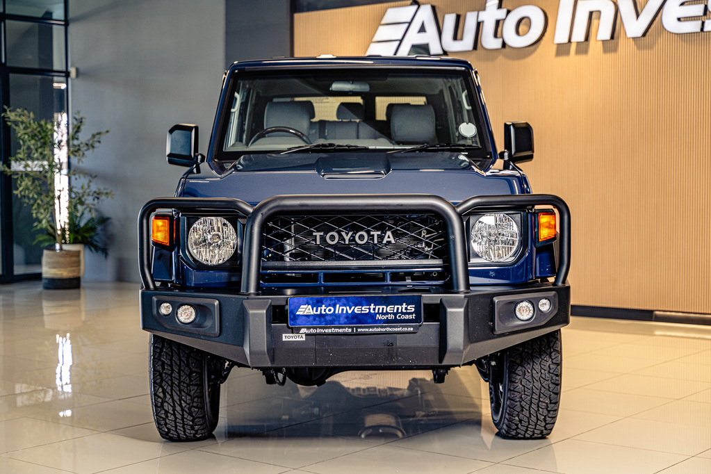 TOYOTA LAND CRUISER 70 LANDCRUISER 76 2.8 GD-6 VX S/W A/T - 4