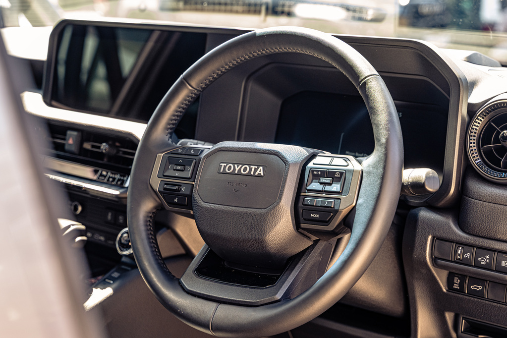 TOYOTA PRADO PRADO VX-R 2.8GD A/T - 18