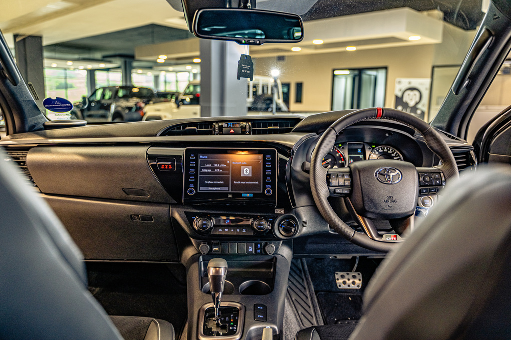 TOYOTA HILUX HILUX 2.8 GD-6 GR-S 4X4 A/T P/U D/C - 8