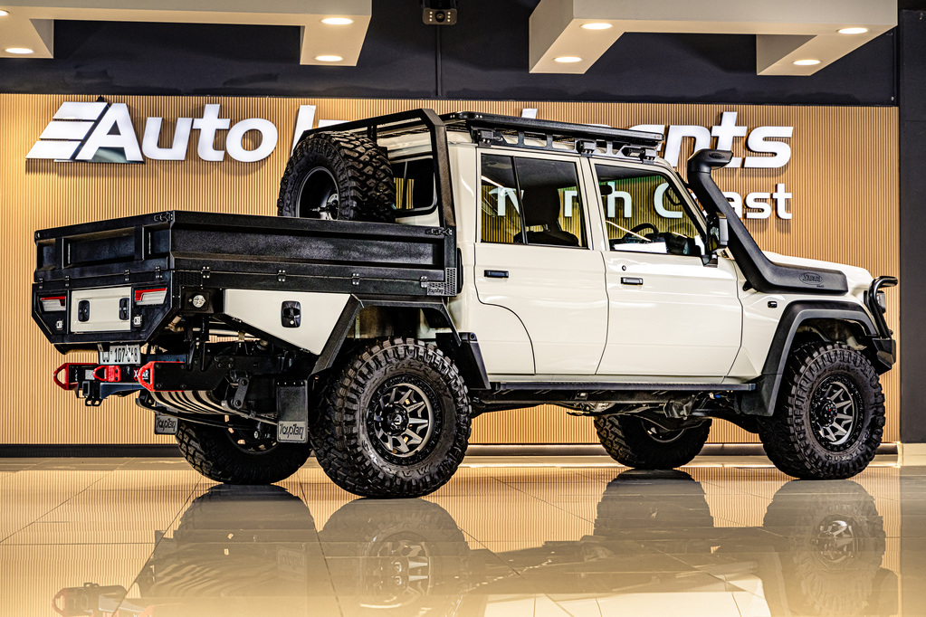 TOYOTA LAND CRUISER 79 LAND CRUISER 79 4.5D P/U D/C - 11