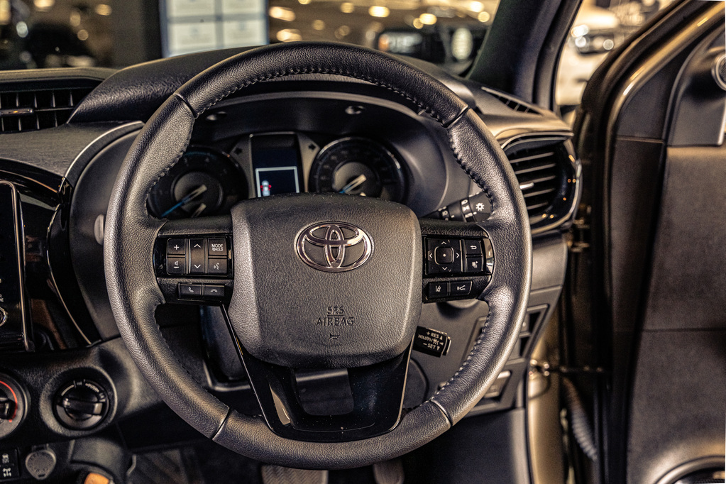 TOYOTA HILUX HILUX 2.8 GD-6 RB LEGEND 4X4 A/T P/U E/CAB