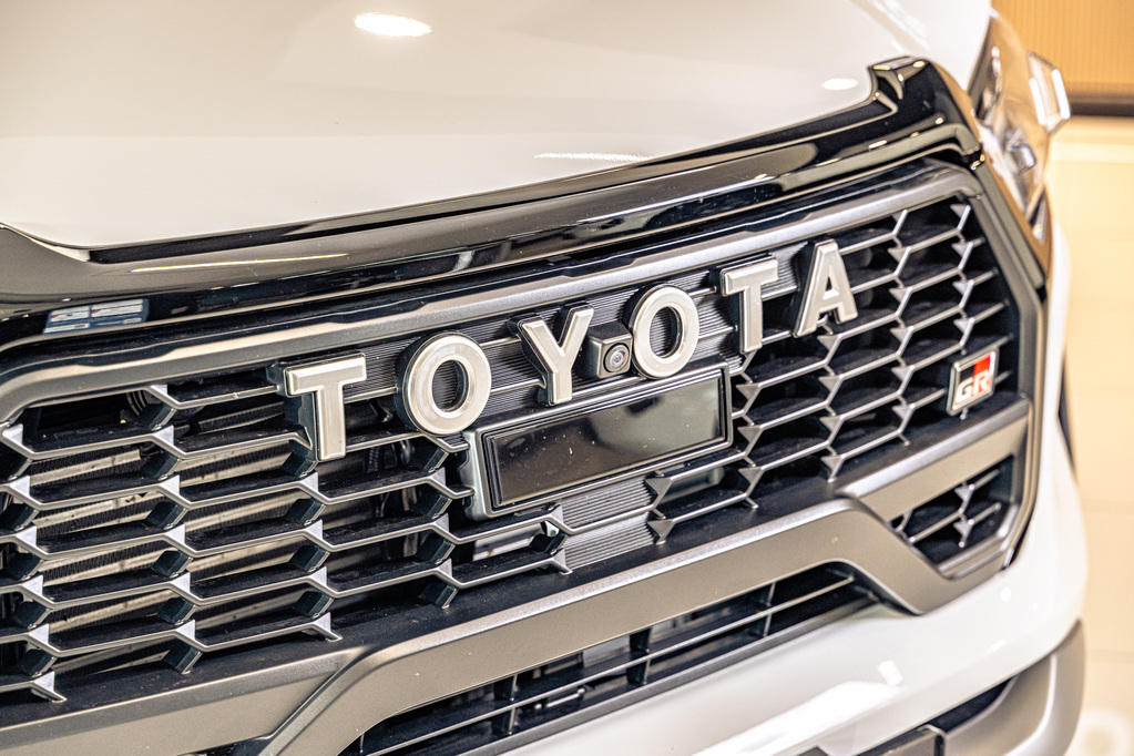 TOYOTA HILUX HILUX 2.8 GD-6 GR-S 4X4 A/T P/U D/C