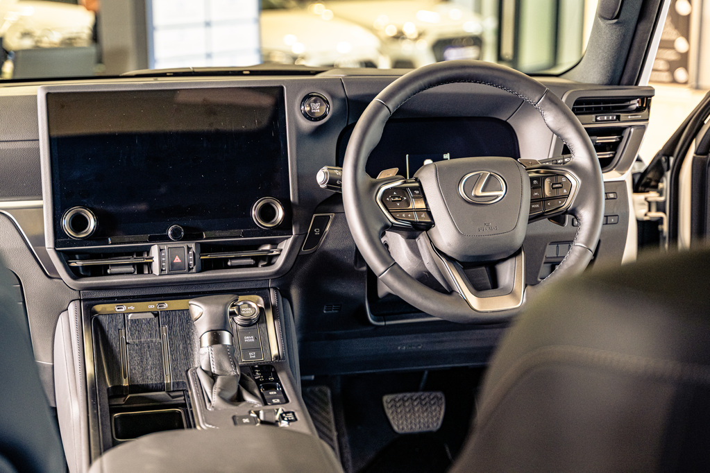 LEXUS 63M GX 3.5T SE