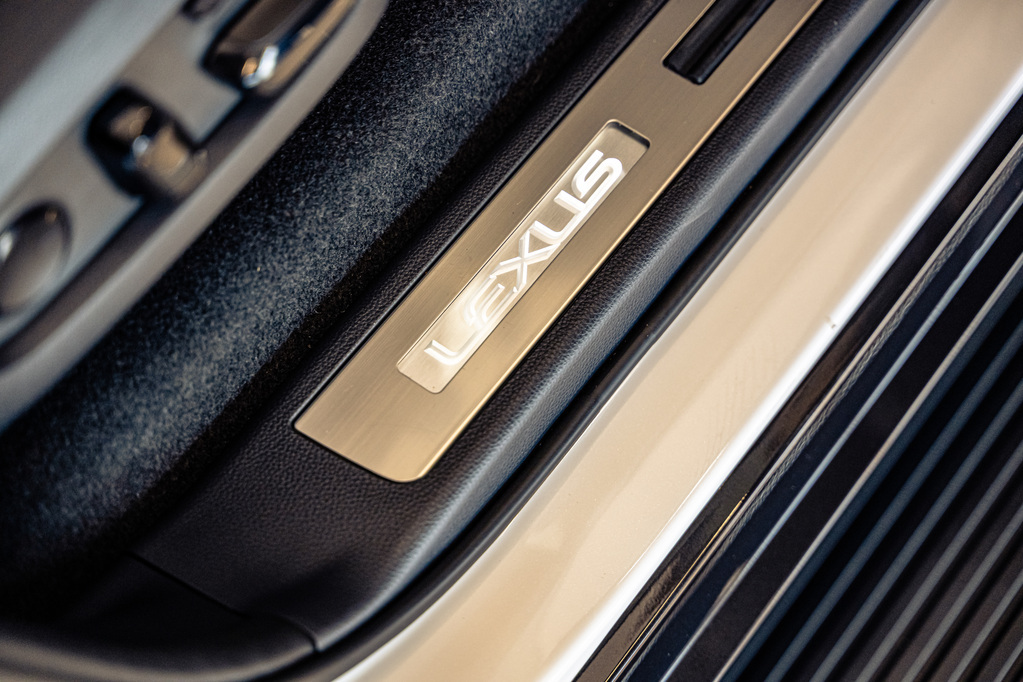 LEXUS 63M GX 3.5T SE