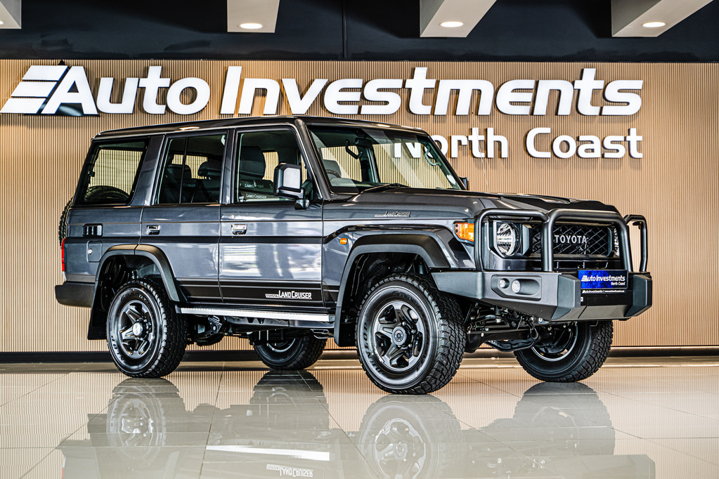 TOYOTA LAND CRUISER 76 LANDCRUISER 76 2.8 GD-6 VX S/W A/T