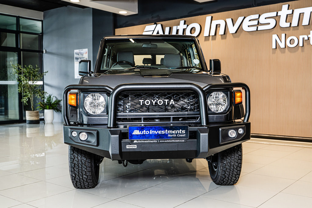 TOYOTA LAND CRUISER 76 LANDCRUISER 76 2.8 GD-6 VX S/W A/T