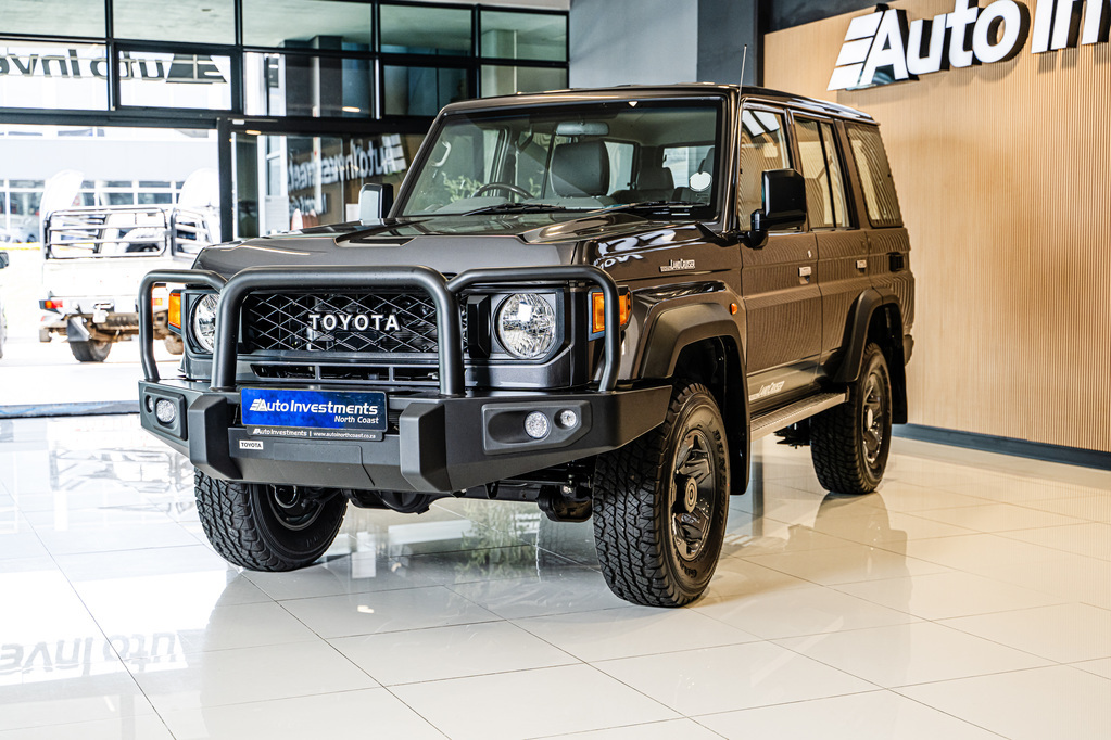 TOYOTA LAND CRUISER 76 LANDCRUISER 76 2.8 GD-6 VX S/W A/T