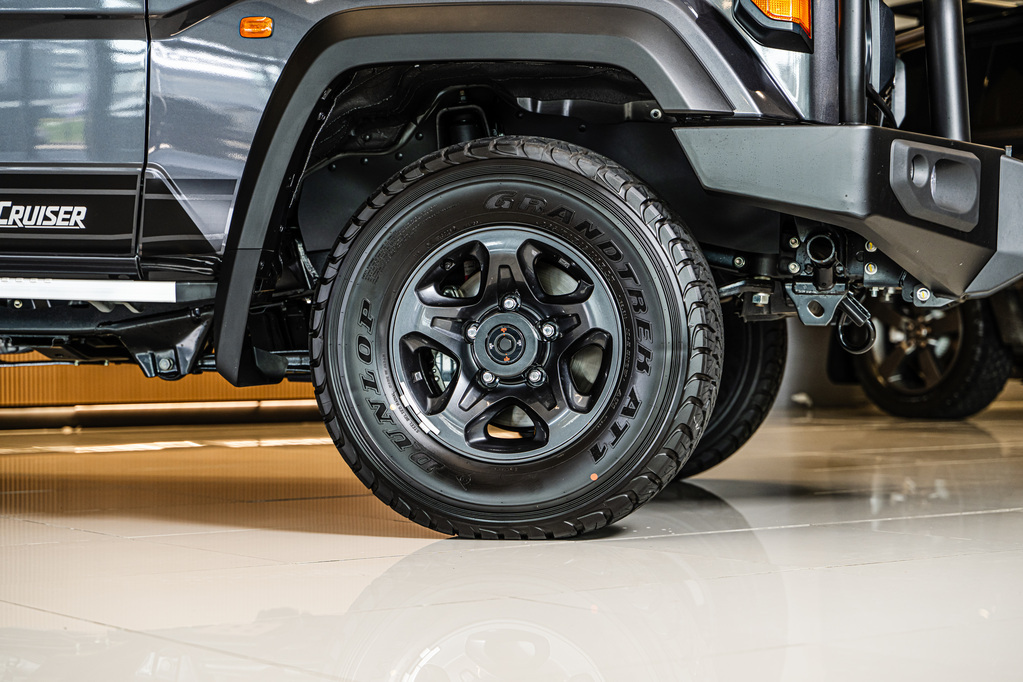 TOYOTA LAND CRUISER 76 LANDCRUISER 76 2.8 GD-6 VX S/W A/T