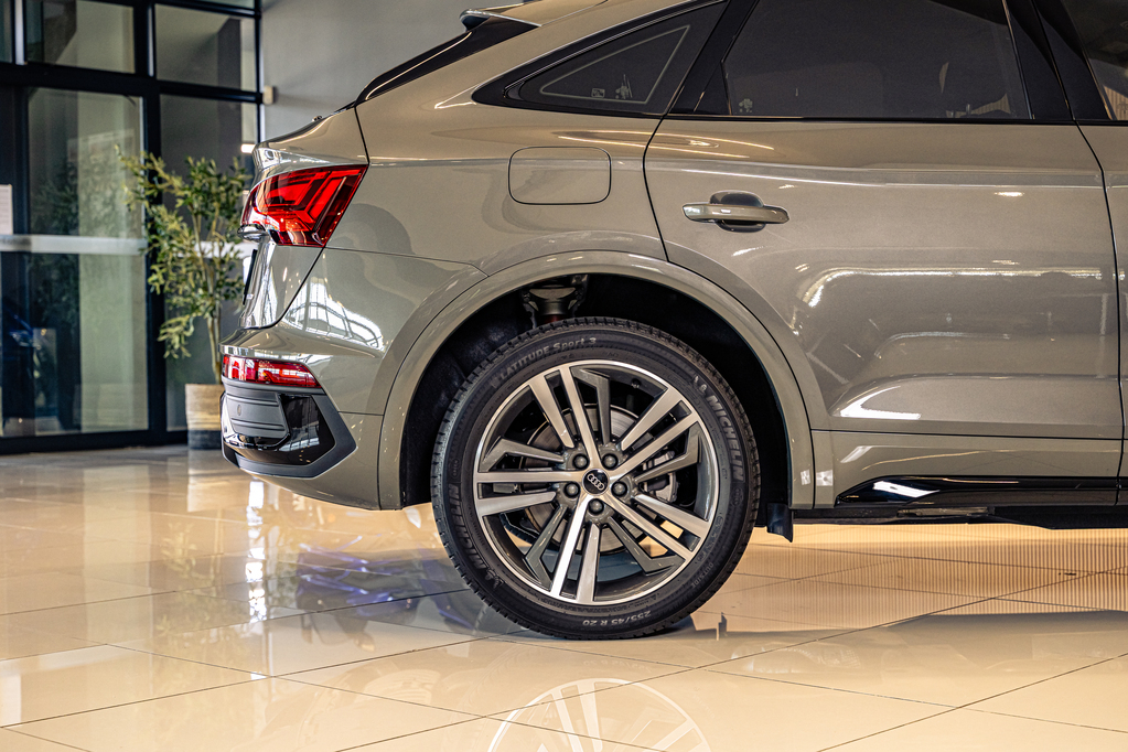 AUDI Q5 Q5 SPORTBACK 40 TDI QUATTRO S LINE STRONIC