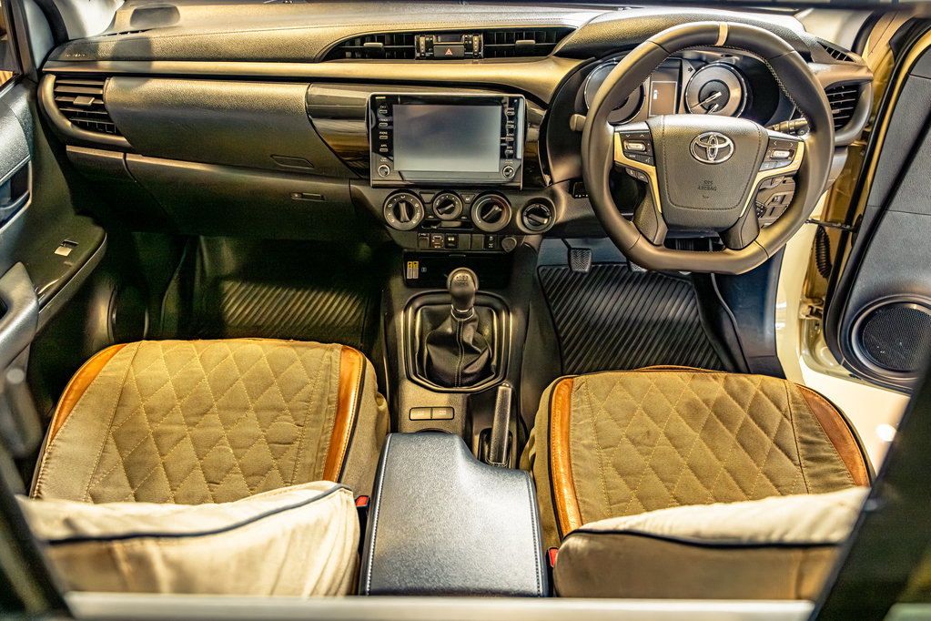 TOYOTA HILUX HILUX 2.4 GD-6 RAIDER 4X4 P/U S/C