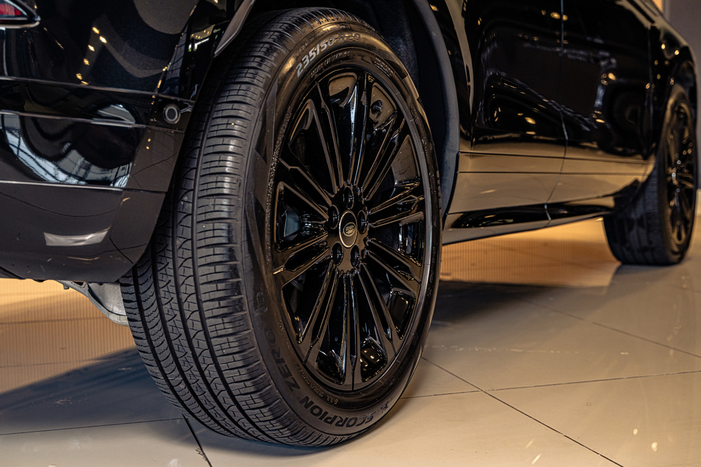 LAND ROVER EVOQUE EVOQUE 2.0D SE R-DYNAMIC 147KW (D200)