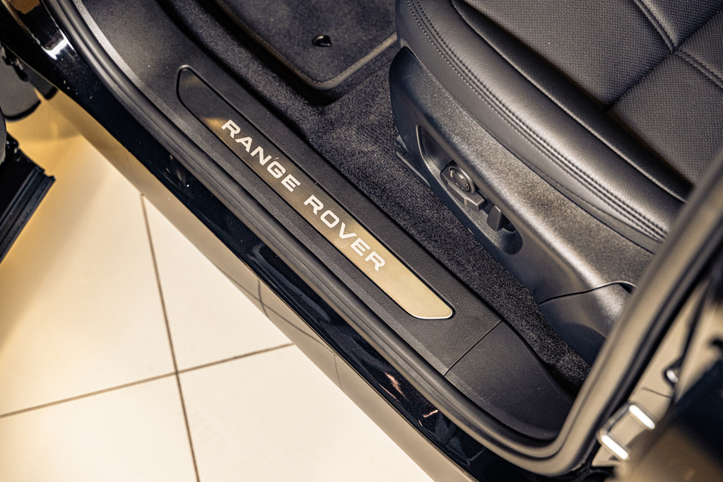 LAND ROVER EVOQUE EVOQUE 2.0D SE R-DYNAMIC 147KW (D200)