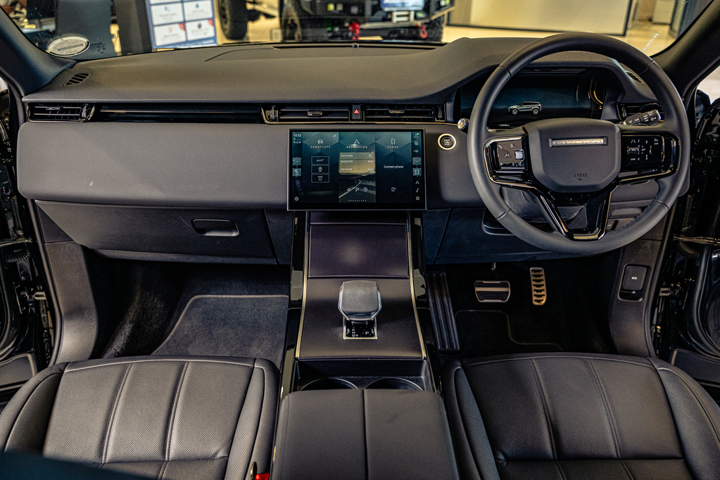 LAND ROVER EVOQUE EVOQUE 2.0D SE R-DYNAMIC 147KW (D200)