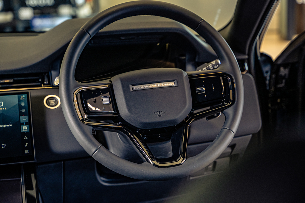 LAND ROVER EVOQUE EVOQUE 2.0D SE R-DYNAMIC 147KW (D200)