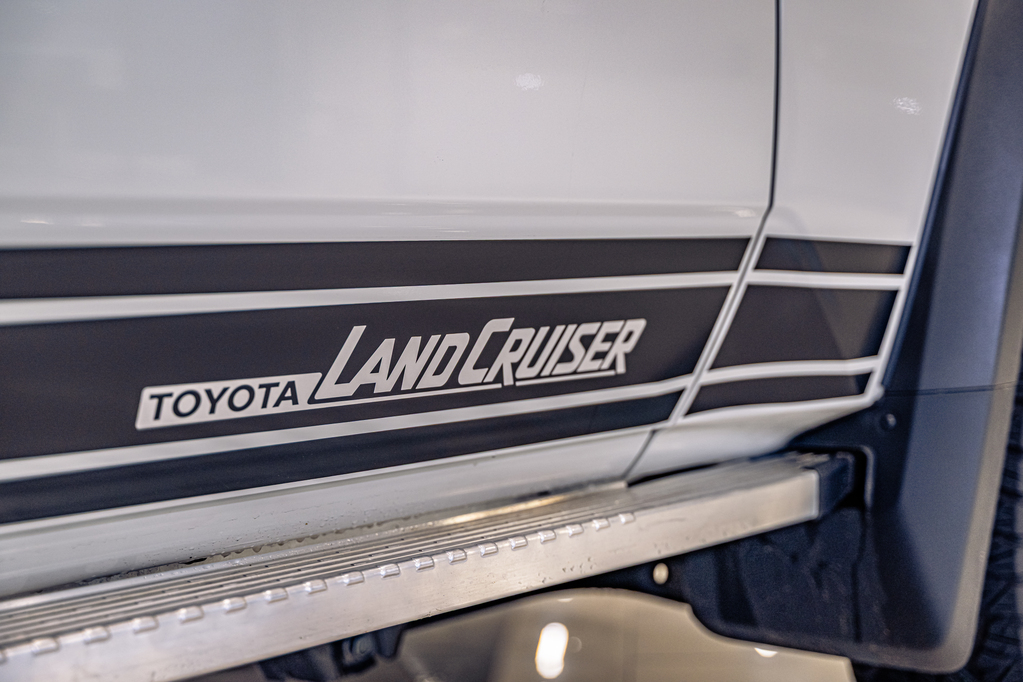 TOYOTA LAND CRUISER 76 LANDCRUISER 76 2.8 GD-6 VX S/W A/T