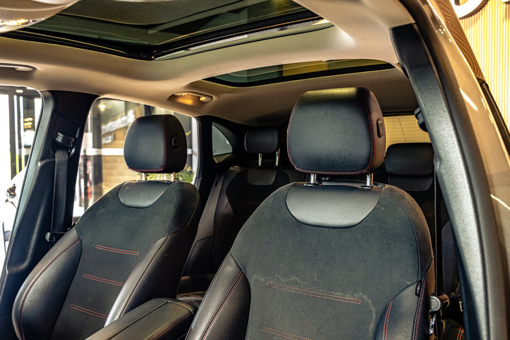 MERCEDES-BENZ GLA GLA 200 A/T - 7