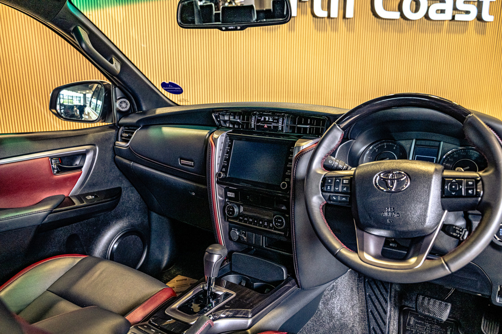 TOYOTA FORTUNER FORTUNER 2.8GD-6 R/B A/T - 18