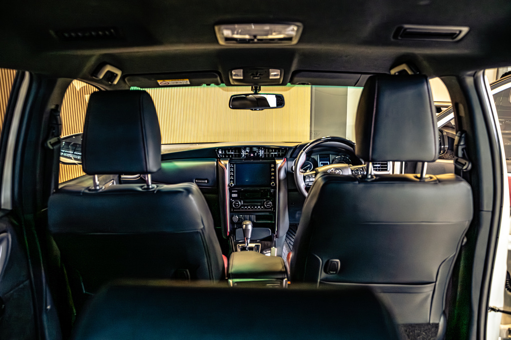 TOYOTA FORTUNER FORTUNER 2.8GD-6 R/B A/T - 19