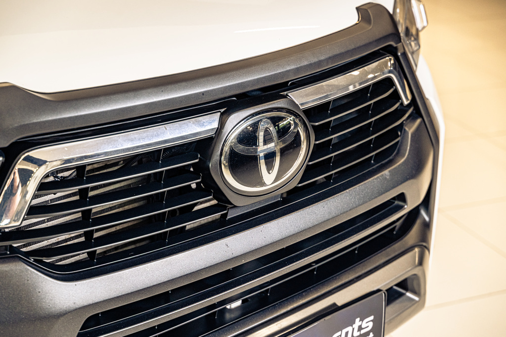 TOYOTA HILUX HILUX 2.8 GD-6 RB LEGEND A/T P/U D/C - 4