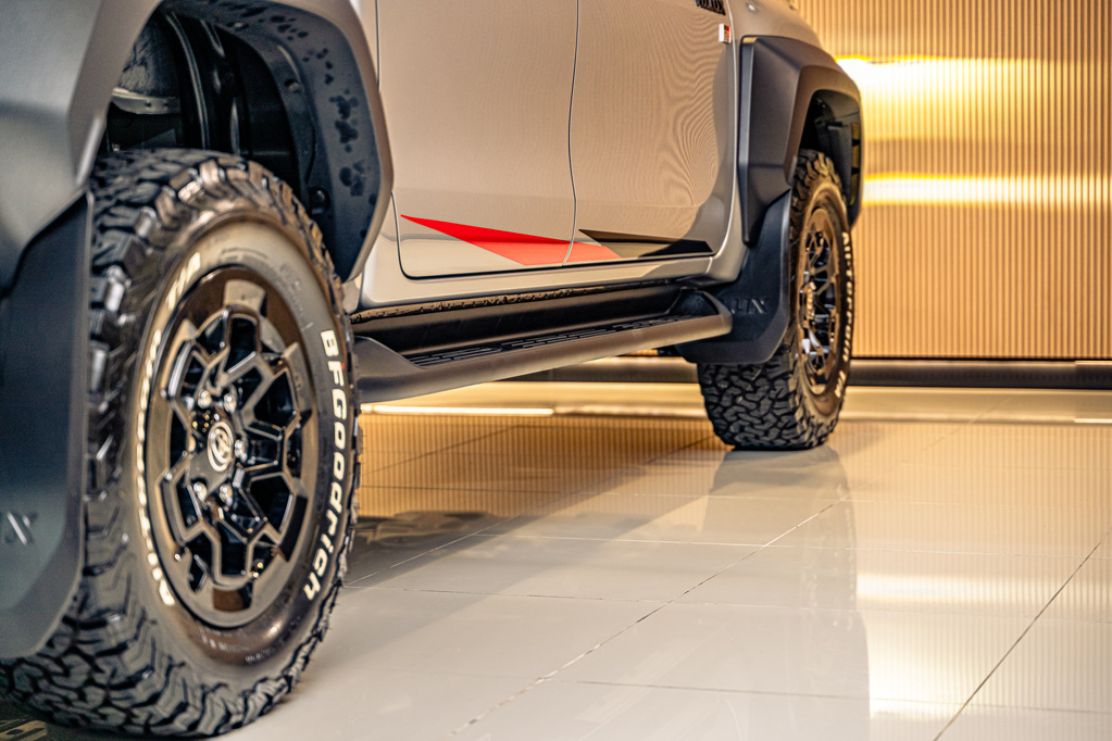 TOYOTA HILUX HILUX 2.8 GD-6 GR-S 4X4 A/T P/U D/C - 16