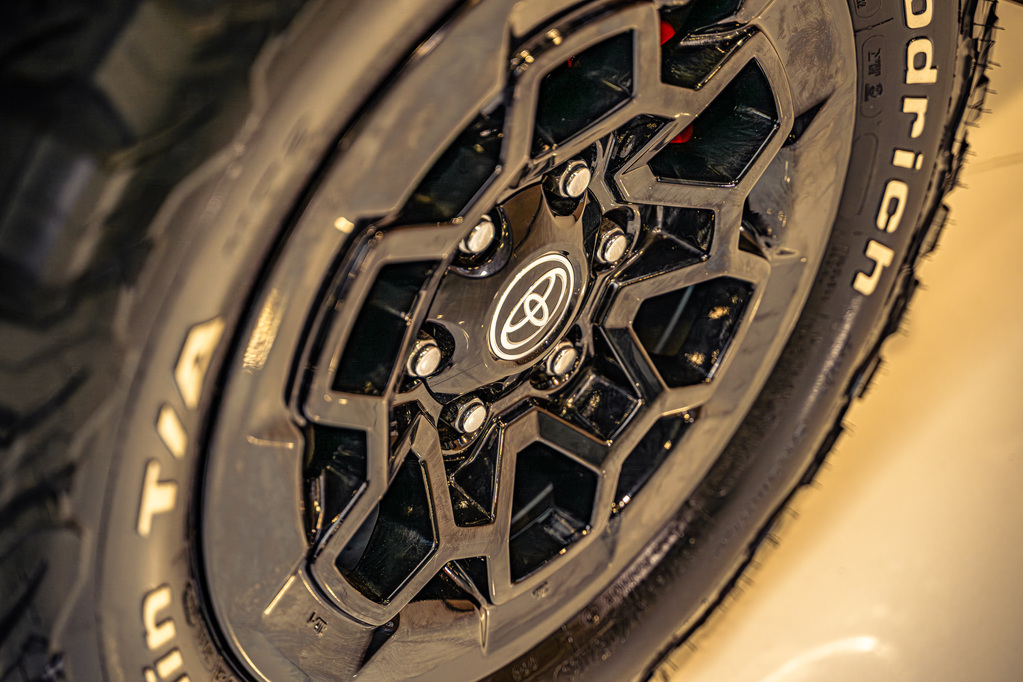 TOYOTA HILUX HILUX 2.8 GD-6 GR-S 4X4 A/T P/U D/C - 4