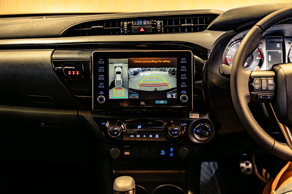 TOYOTA HILUX HILUX 2.8 GD-6 GR-S 4X4 A/T P/U D/C - 12