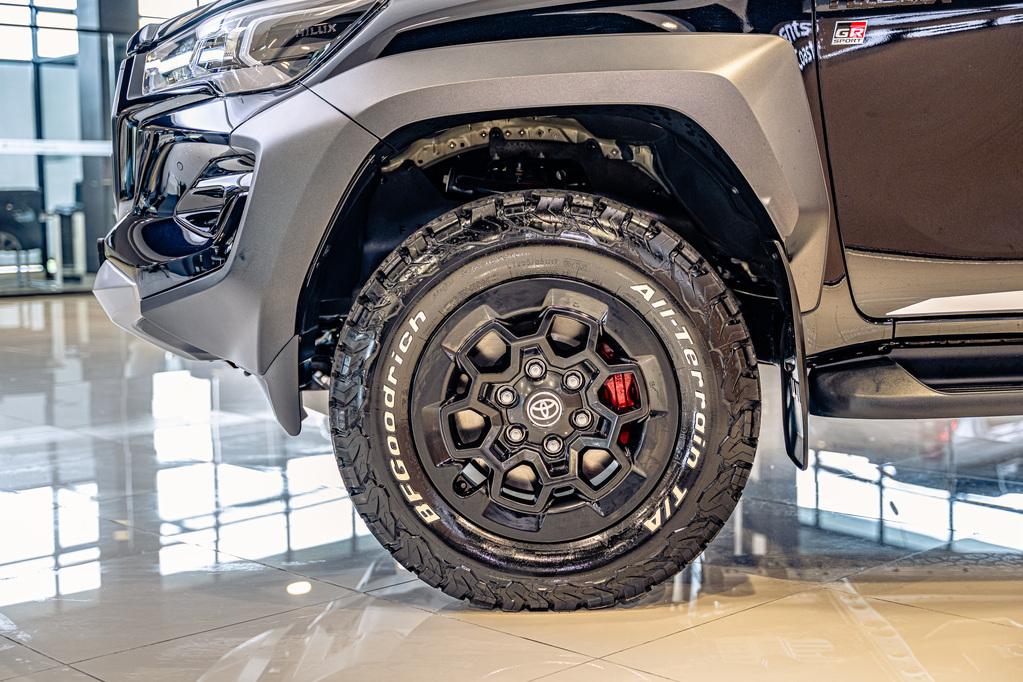 TOYOTA HILUX HILUX 2.8 GD-6 GR-S 4X4 A/T P/U D/C - 3