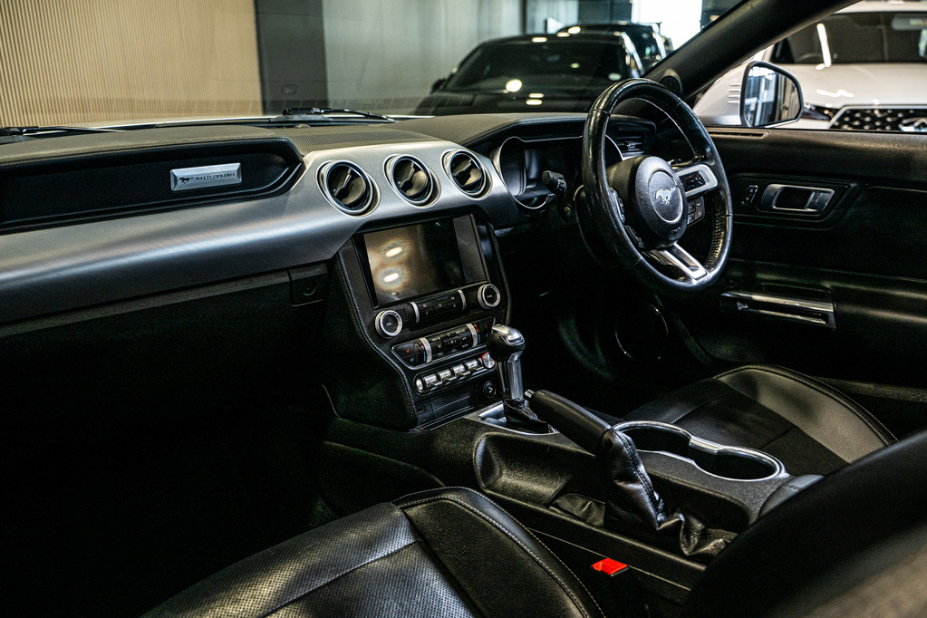 FORD MUSTANG MUSTANG 2.3 CONVERT A/T - 18