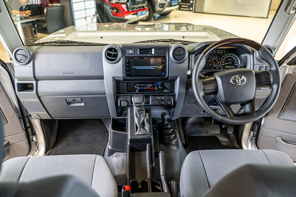 TOYOTA LAND CRUISER 79 LAND CRUISER 79 2.8 GD-6 P/U D/C A/T - 9