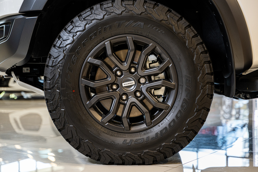 FORD RANGER RANGER 3.0 V6 RAPTOR A/T 4X4 D/C P/U - 6